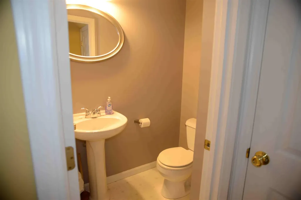 51 Portsmouth Avenue Exeter NH 03833