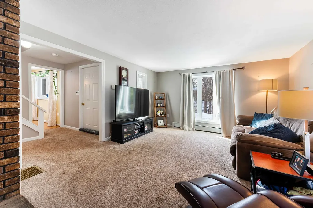 97 Muchado Drive Barrington NH 03825