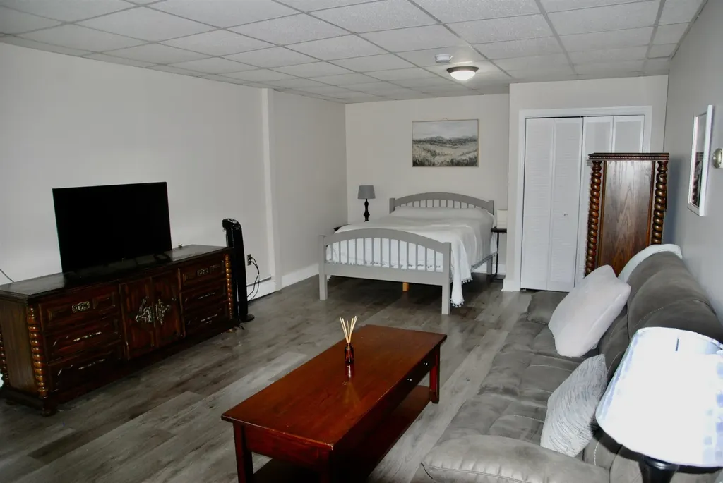 285 East Side Drive Concord NH 03301