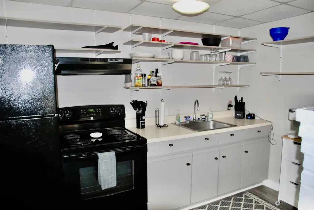 285 East Side Drive Concord NH 03301