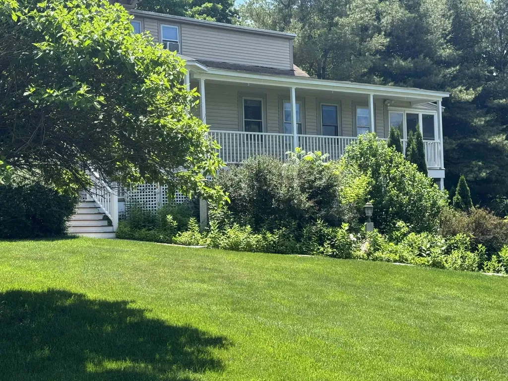 285 East Side Drive Concord NH 03301