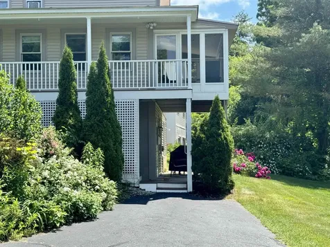 285 East Side Drive Concord NH 03301