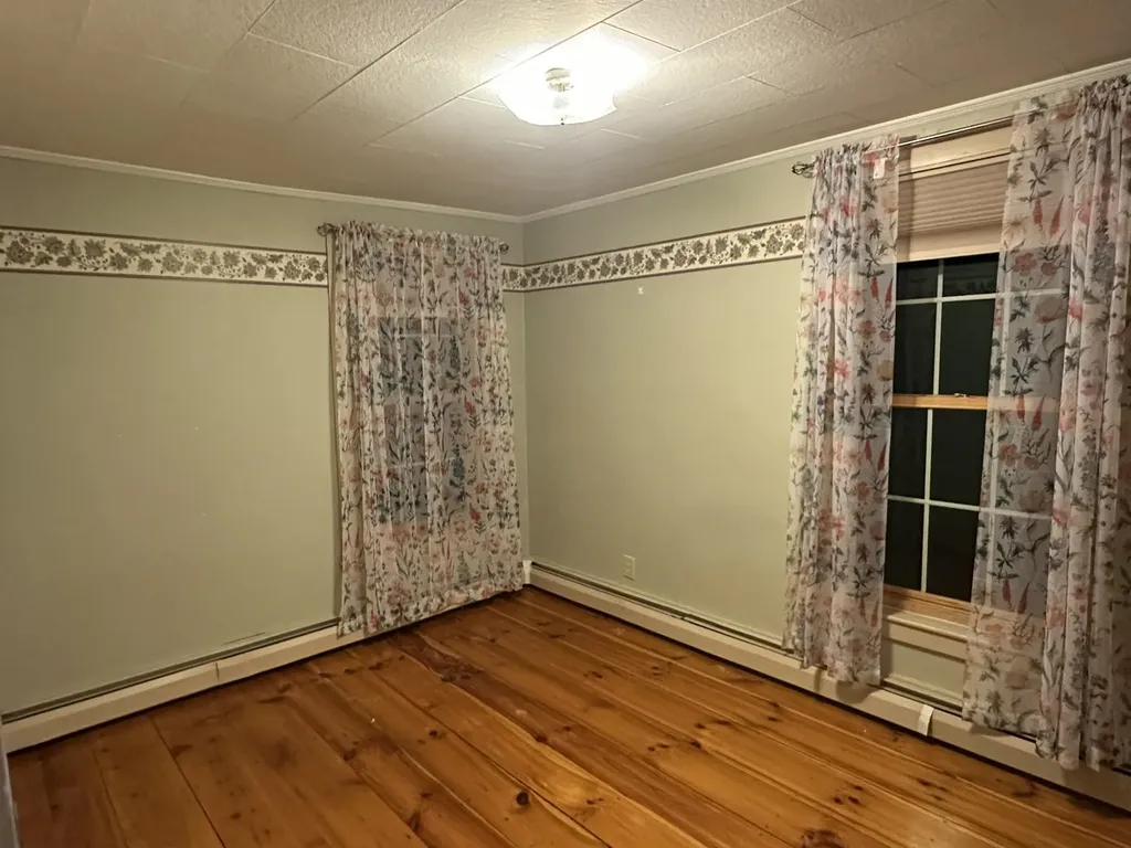 25 Old Wolfeboro Road Alton NH 03809