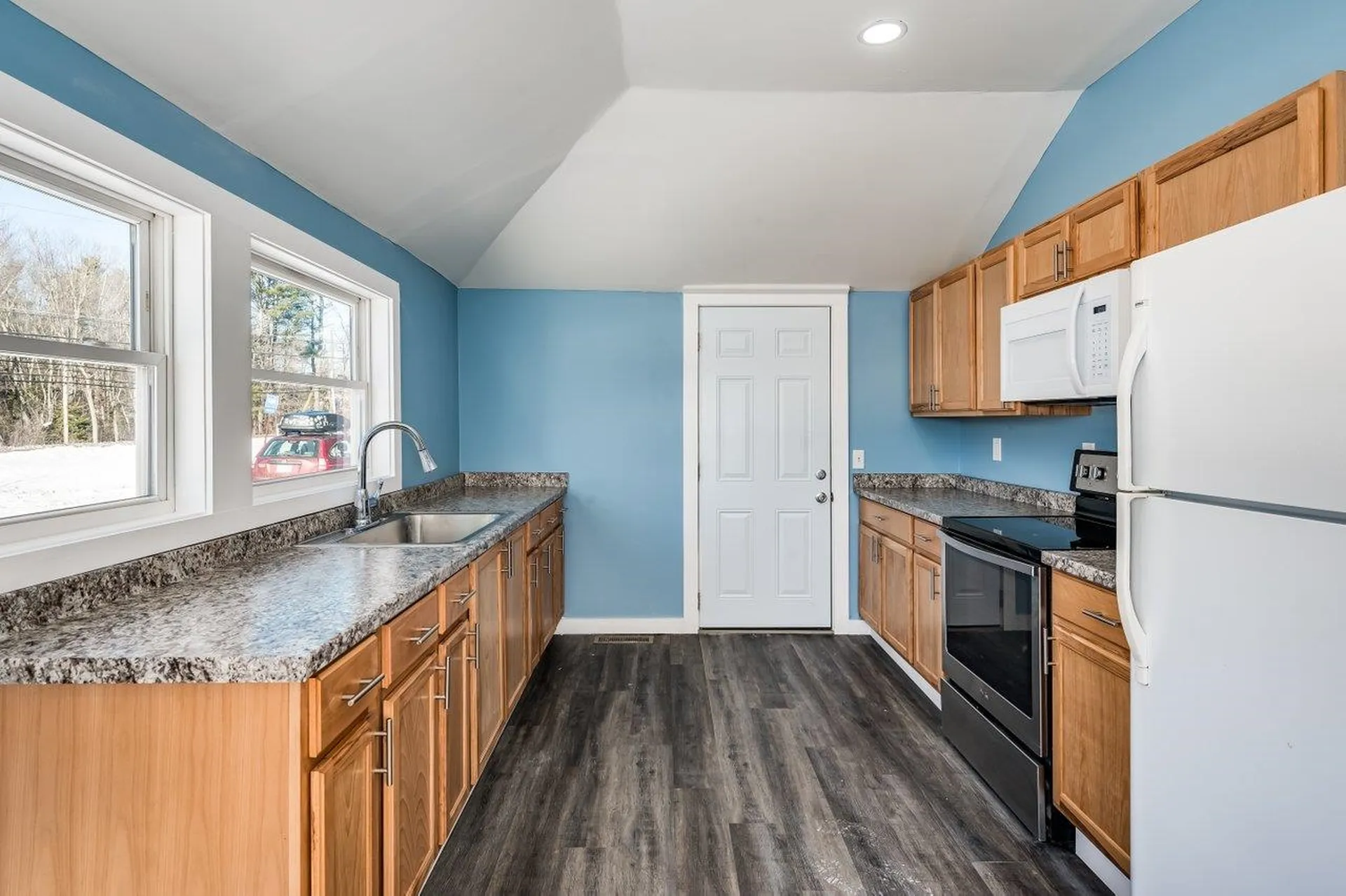 8 Phillips Lane Rochester NH 03868