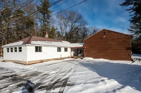 8 Phillips Lane Rochester NH 03868