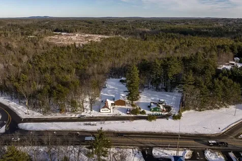 8 Phillips Lane Rochester NH 03868