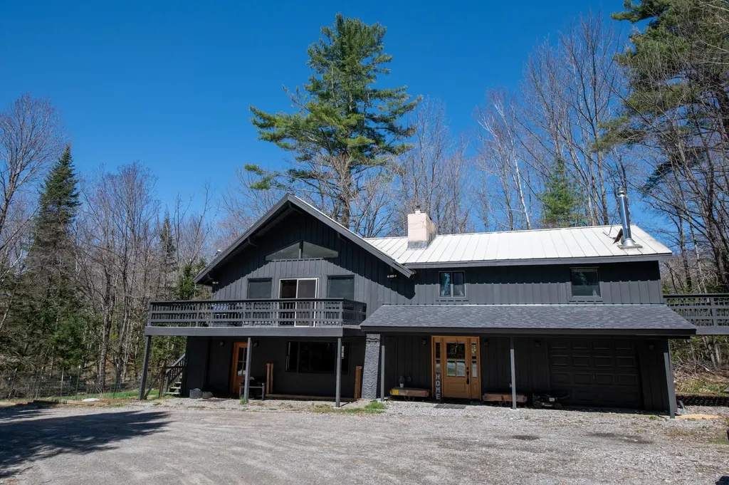 1161 Little Pond Road Londonderry VT 05148