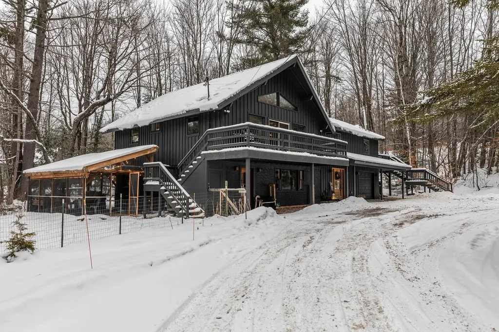 1161 Little Pond Road Londonderry VT 05148