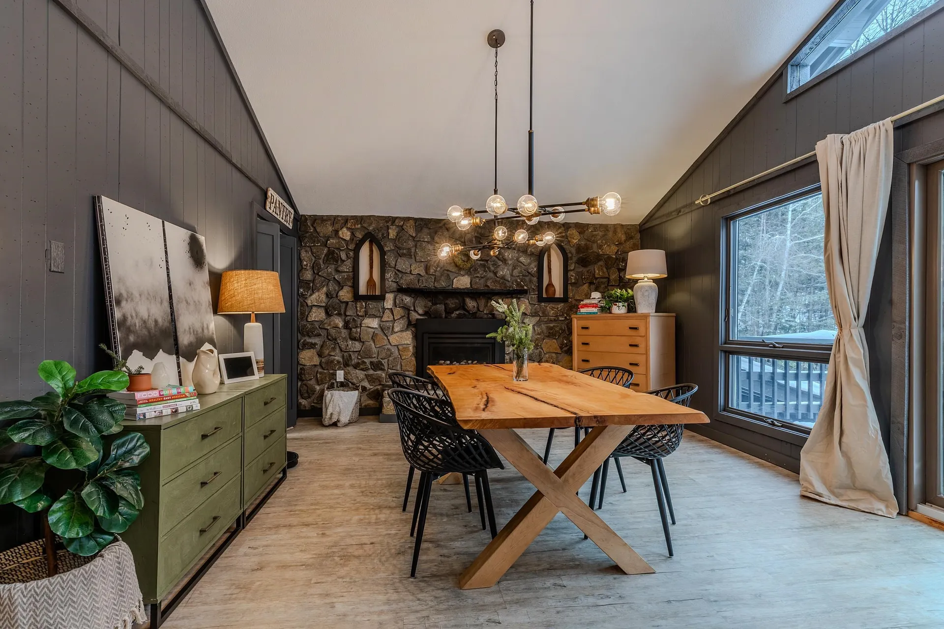 1161 Little Pond Road Londonderry VT 05148