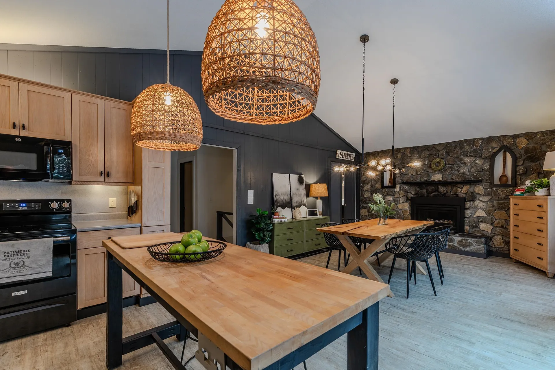 1161 Little Pond Road Londonderry VT 05148