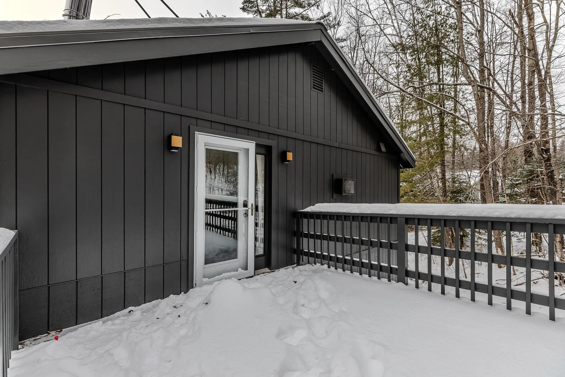 1161 Little Pond Road Londonderry VT 05148