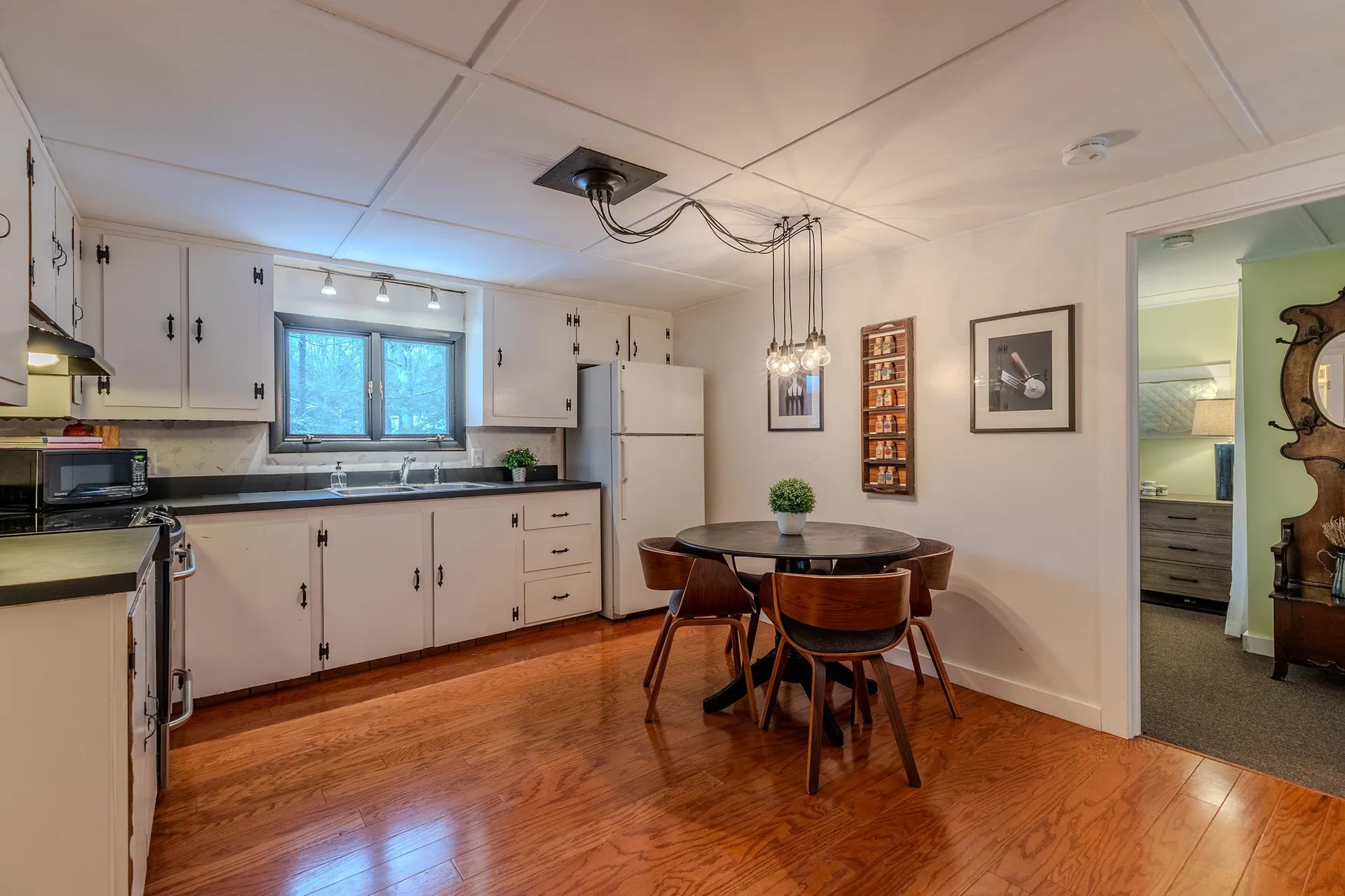 1161 Little Pond Road Londonderry VT 05148