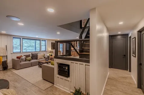 1161 Little Pond Road Londonderry VT 05148