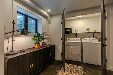 1161 Little Pond Road Londonderry VT 05148