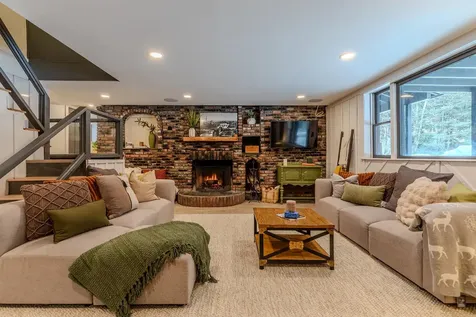 1161 Little Pond Road Londonderry VT 05148