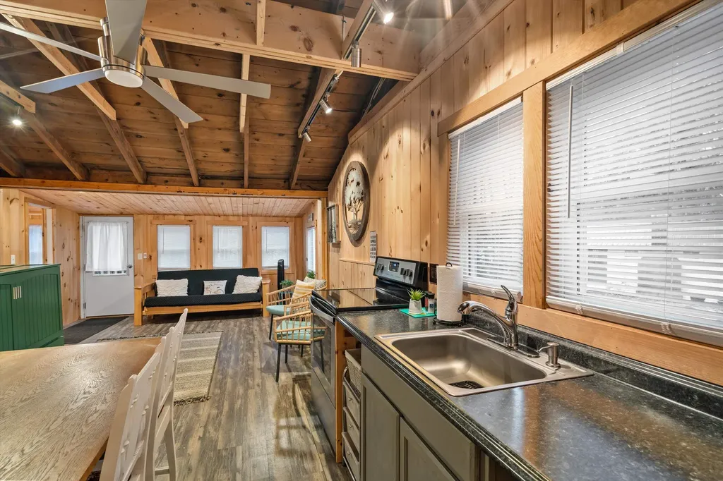 43-45 Elm Street Bristol NH 03222