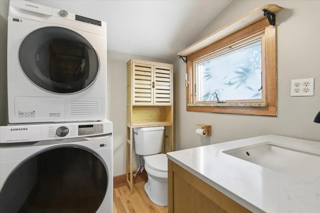 1227 Vermont Route 30 Townshend VT 05353