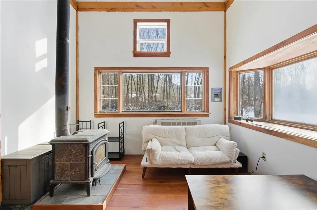 1227 Vermont Route 30 Townshend VT 05353