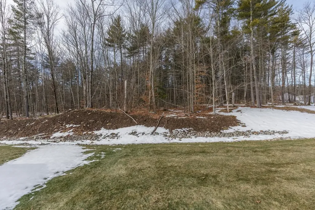 66 Pineview Drive Candia NH 03034