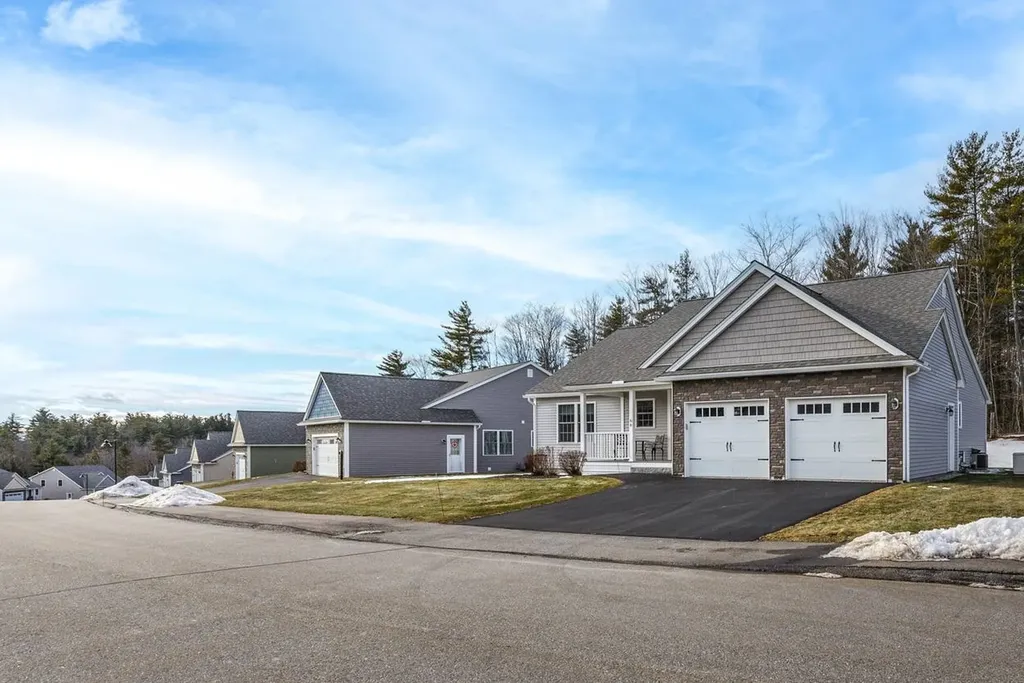 66 Pineview Drive Candia NH 03034