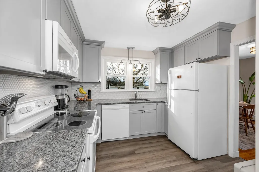 180 West Haven Road Manchester NH 03104