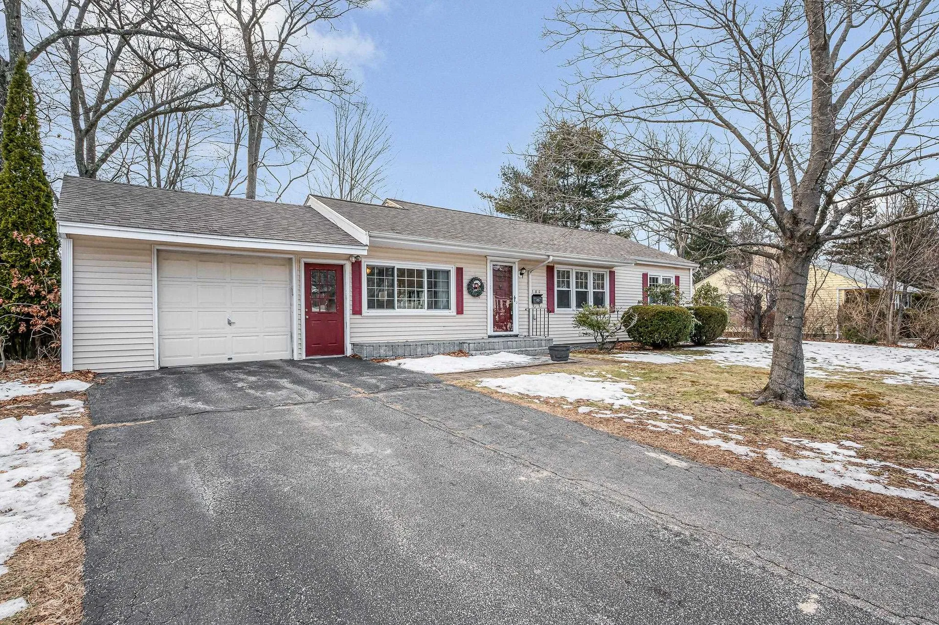 180 West Haven Road Manchester NH 03104