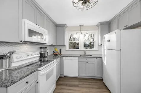 180 West Haven Road Manchester NH 03104