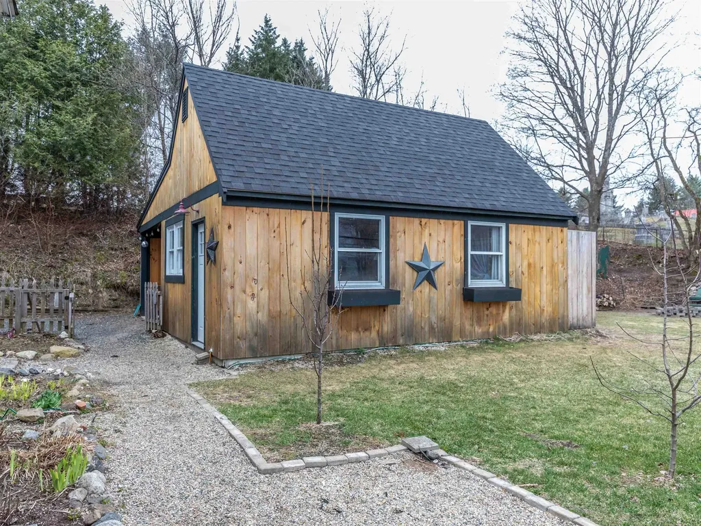 28 Upper Cherry Street Hardwick VT 05843