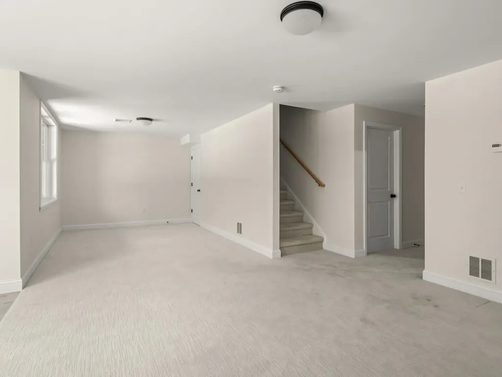 263 O'brien Farm Road South Burlington VT 05403