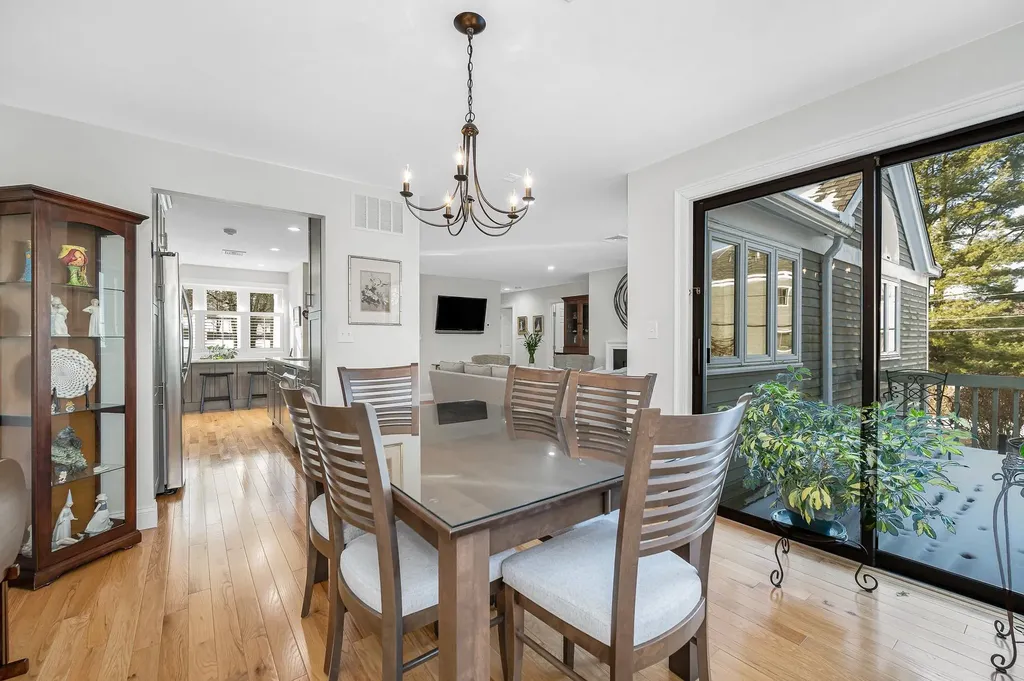 4 Heather Court Nashua NH 03062