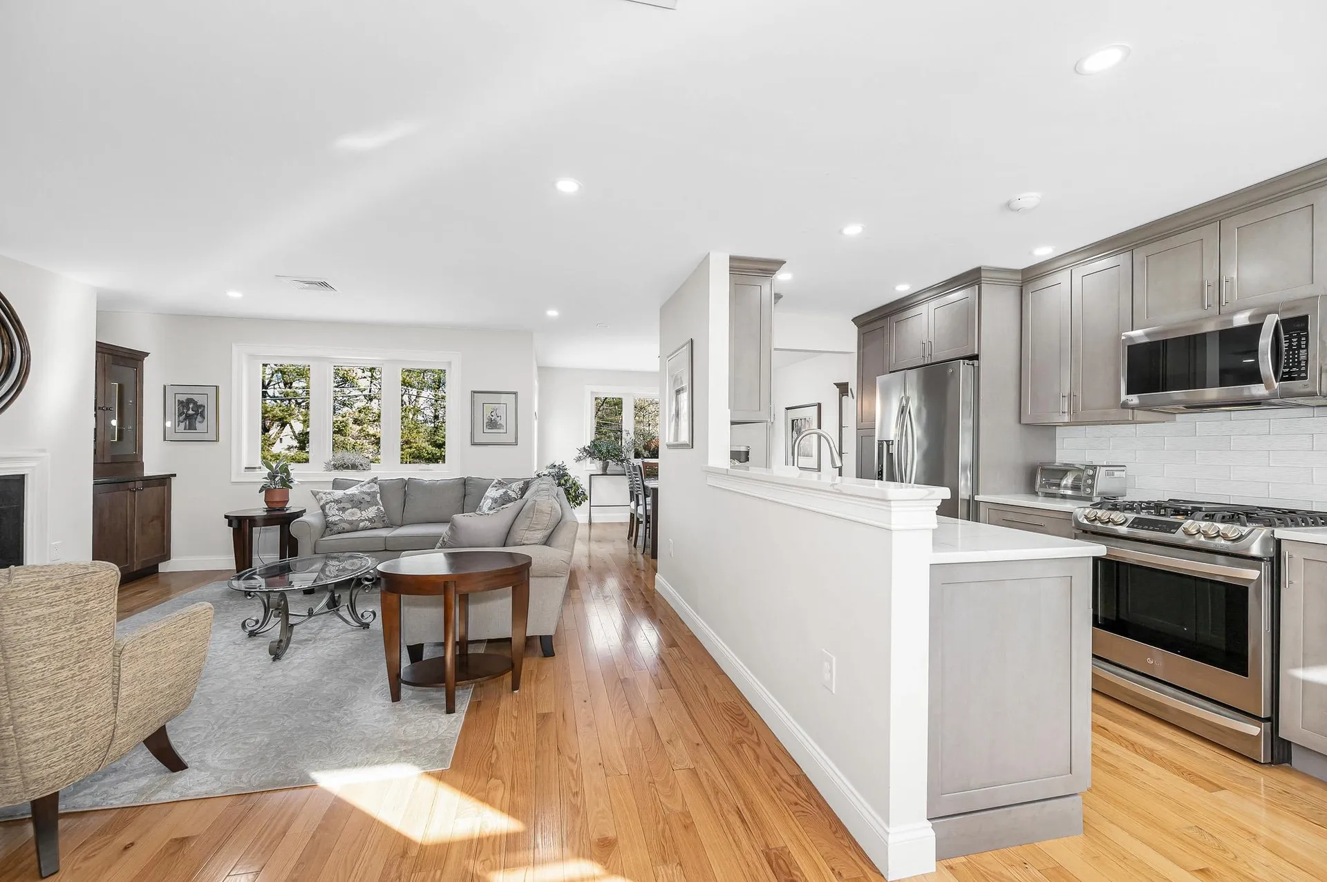 4 Heather Court Nashua NH 03062