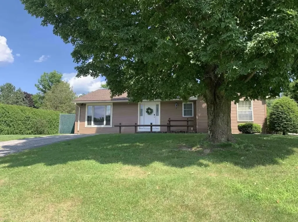 8 Charter Hill Drive Rutland City VT 05701