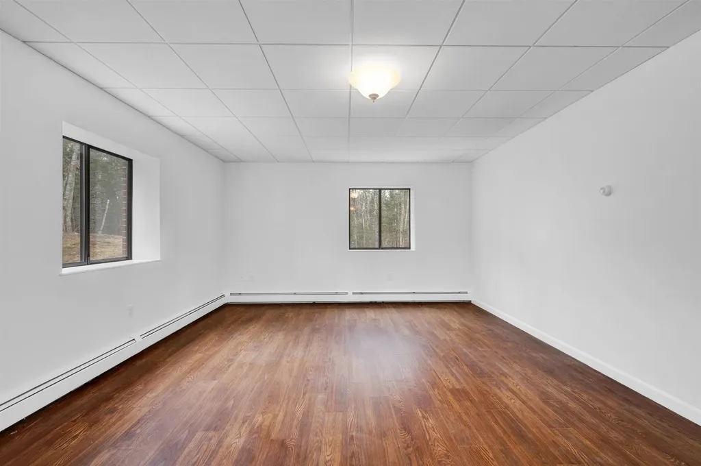 454 Calef Highway Lee NH 03861