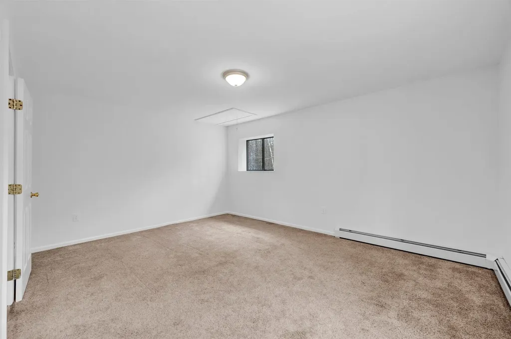 454 Calef Highway Lee NH 03861