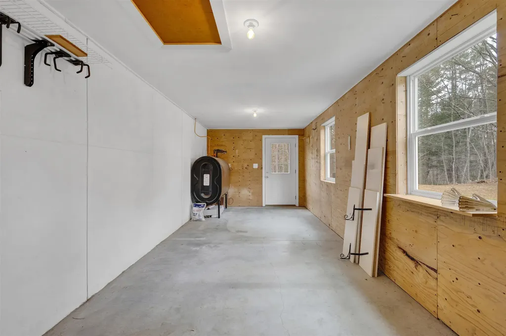 454 Calef Highway Lee NH 03861