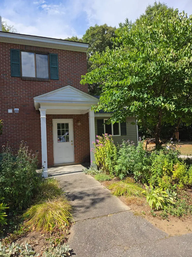 454 Calef Highway Lee NH 03861