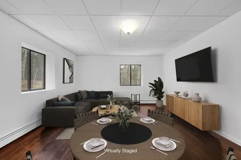 454 Calef Highway Lee NH 03861