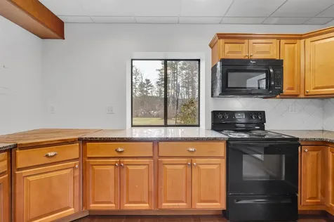 454 Calef Highway Lee NH 03861