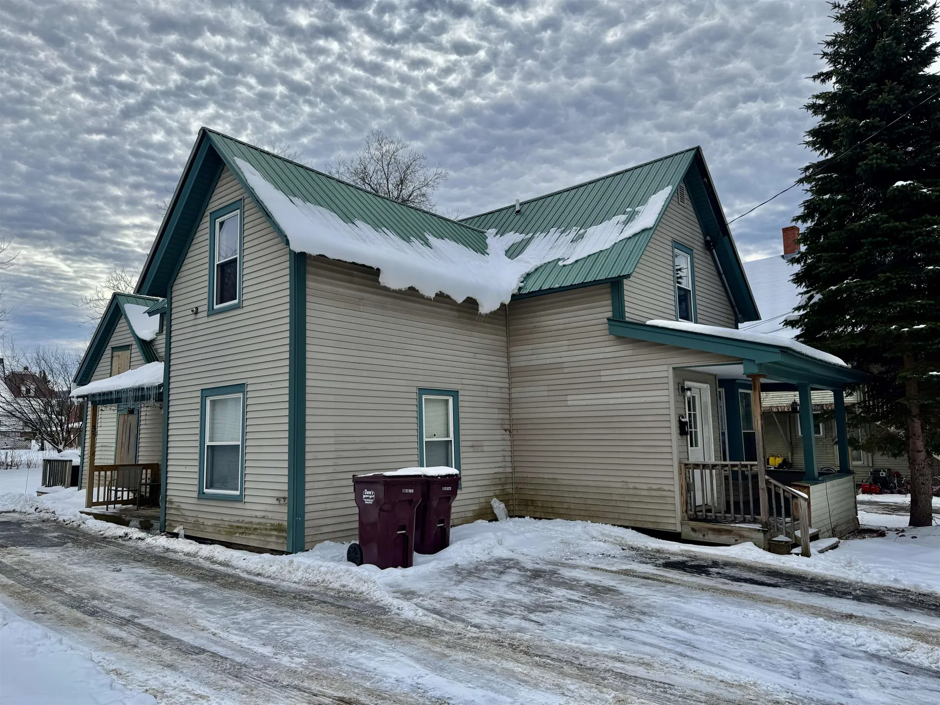 35 Spring Street Newport City VT 05855