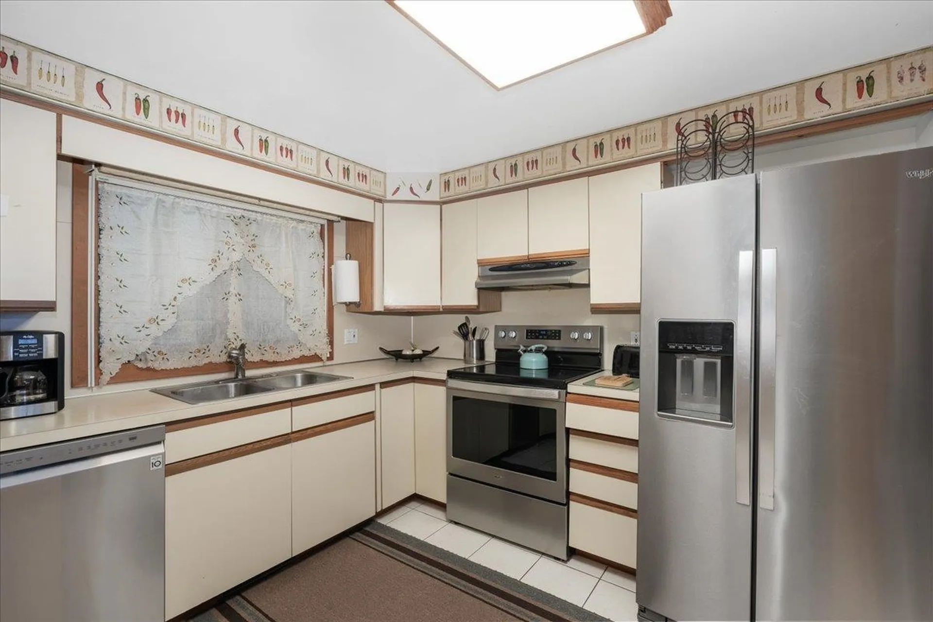 5 Tsienneto Road Derry NH 03038