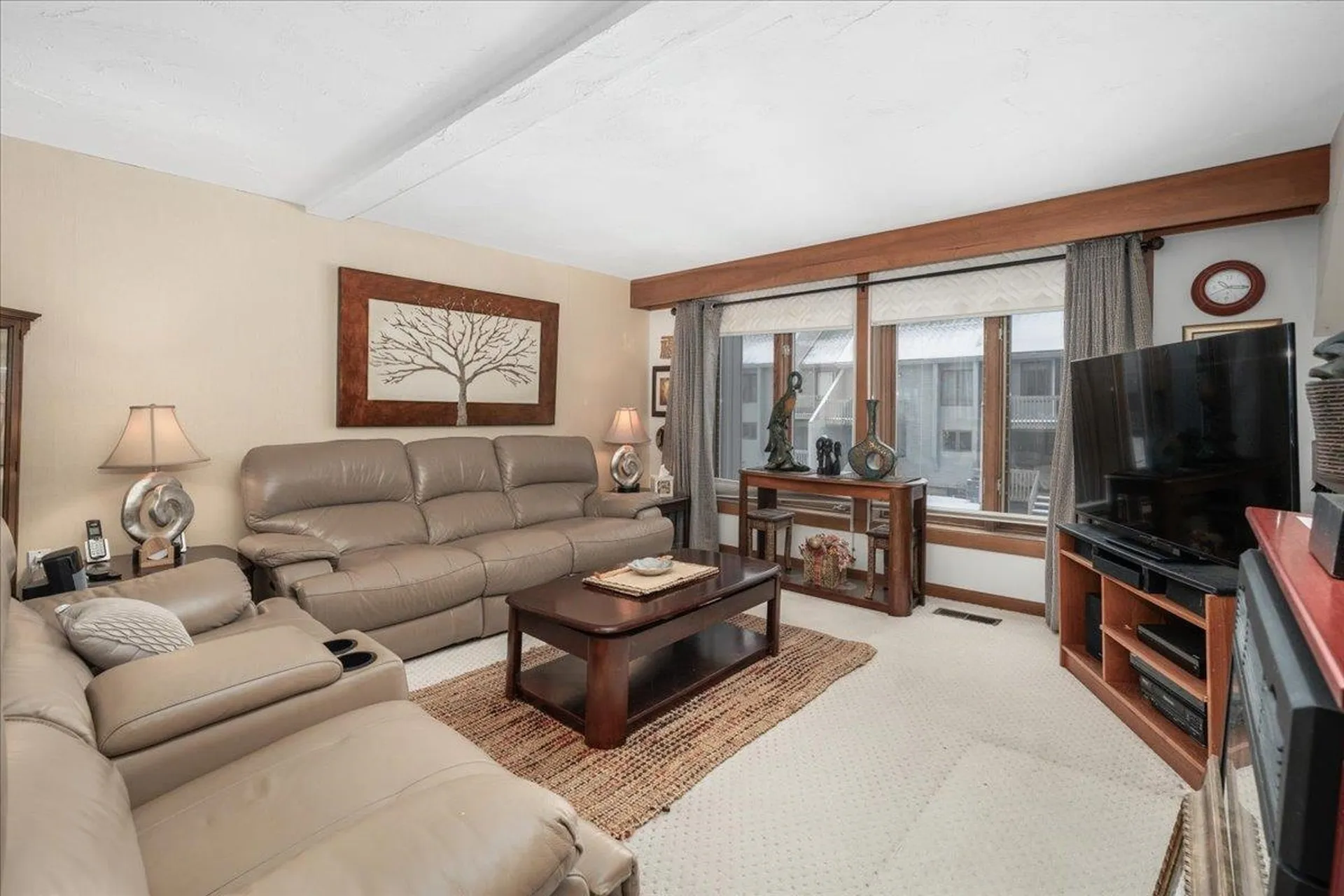 5 Tsienneto Road Derry NH 03038