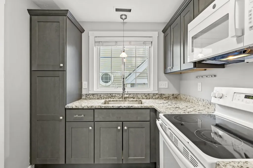 98 Henry Law Avenue Dover NH 03820