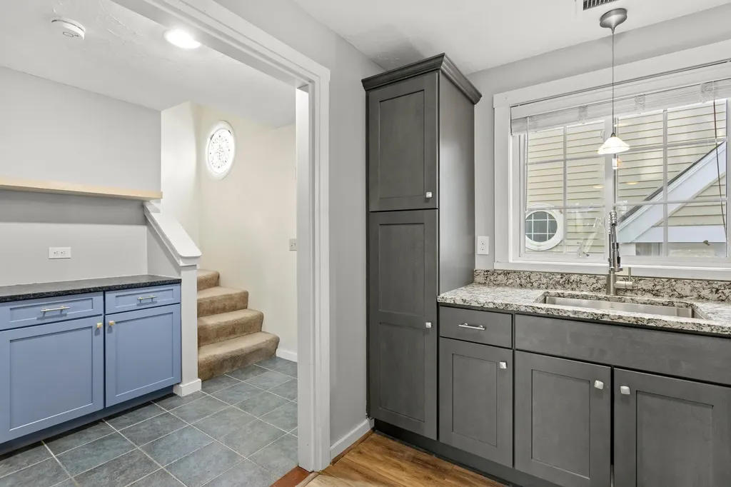 98 Henry Law Avenue Dover NH 03820