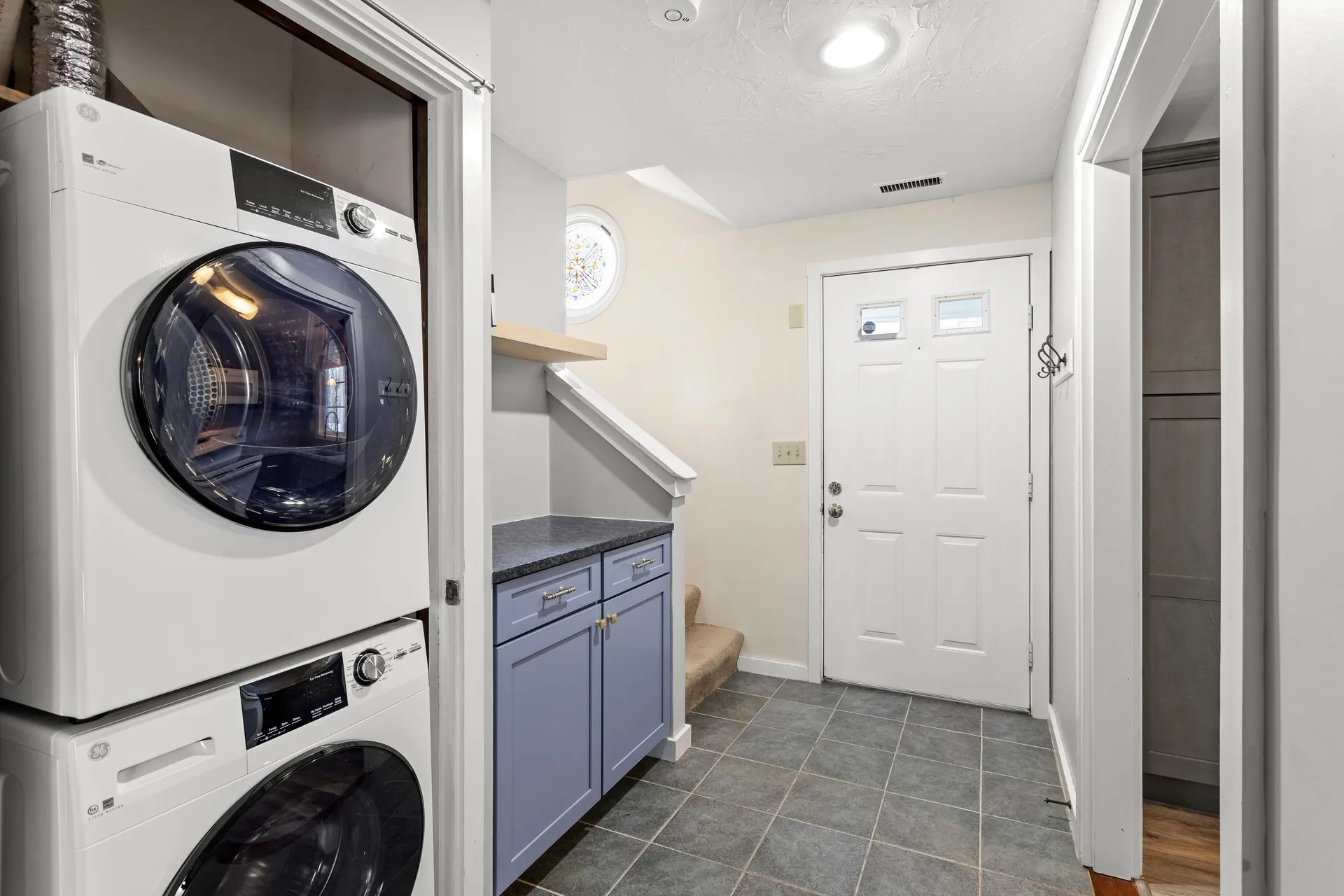 98 Henry Law Avenue Dover NH 03820