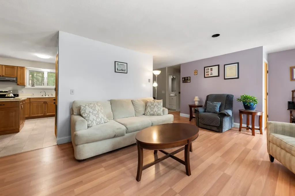 363 Main Street New Hampton NH 03256