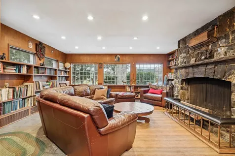 2 Hilton Field Lane Hanover NH 03755