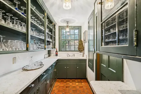 2 Hilton Field Lane Hanover NH 03755