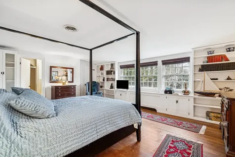 2 Hilton Field Lane Hanover NH 03755