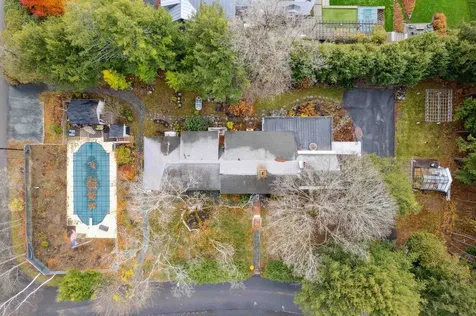 2 Hilton Field Lane Hanover NH 03755