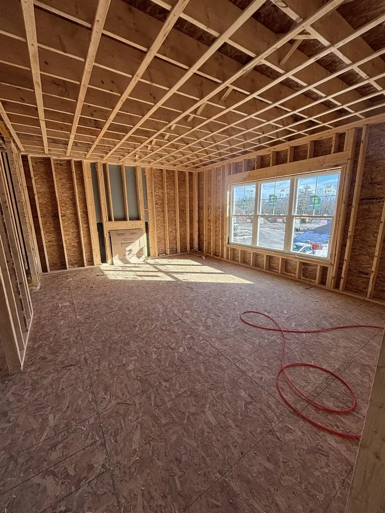 12 Mica Drive Raymond NH 03077